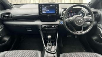 Toyota Yaris 1.5 Hybrid Dynamic 5dr CVT