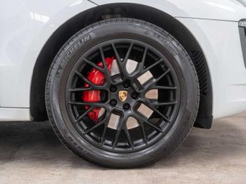 Porsche Macan GTS 5dr PDK