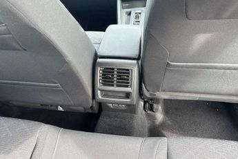 Volkswagen Golf 1.5 eTSI 150 Life 5dr DSG