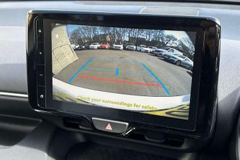 Toyota Yaris 1.5 Hybrid Design 5dr CVT
