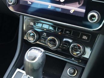 Skoda Superb 2.0 TDI CR SE 5dr DSG