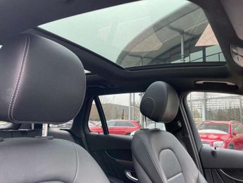 Mercedes-Benz GLC GLC 250d 4Matic AMG Line Premium 5dr 9G-Tronic