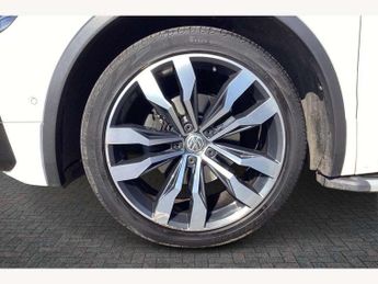 Volkswagen Tiguan 2.0 TSi 230 4Motion SEL 5dr DSG