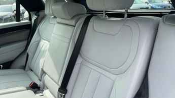 Land Rover Range Rover Sport 3.0 D300 SE 5dr Auto