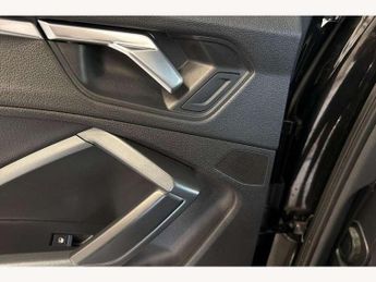 Audi Q3 35 TFSI S Line 5dr S Tronic