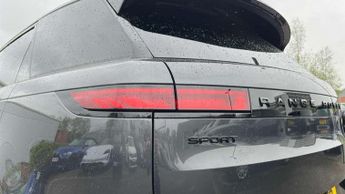 Land Rover Range Rover Sport 3.0 D300 Dynamic SE 5dr Auto