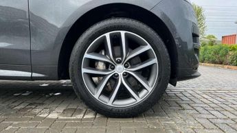 Land Rover Range Rover Sport 3.0 D300 Dynamic SE 5dr Auto