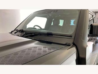 Land Rover Defender 3.0 D250 HSE 90 3dr Auto