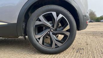 Renault Captur 1.6 E-Tech hybrid 145 Engineered BOSE Edn 5dr Auto