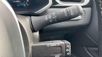 Renault Captur 1.6 E-Tech hybrid 145 Engineered BOSE Edn 5dr Auto