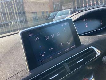 Peugeot 3008 1.2 PureTech Active Premium+ 5dr EAT8