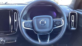 Volvo XC40 2.0 B3P Core 5dr Auto