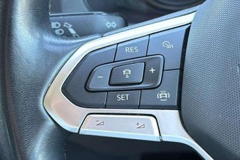 Volkswagen Transporter 2.0 BiTDI 204 Highline Kombi Van DSG