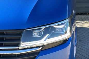 Volkswagen Transporter 2.0 BiTDI 204 Highline Kombi Van DSG