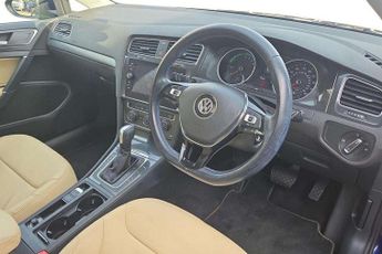 Volkswagen e-Golf 99kW e-Golf 35kWh 5dr Auto