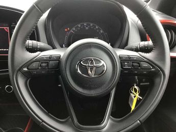Toyota Aygo X 1.0 VVT-i Edge 5dr Auto