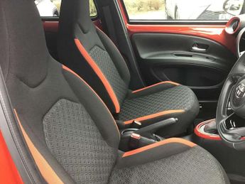 Toyota Aygo X 1.0 VVT-i Edge 5dr Auto