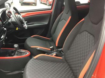 Toyota Aygo X 1.0 VVT-i Edge 5dr Auto