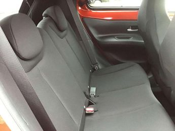 Toyota Aygo X 1.0 VVT-i Edge 5dr Auto