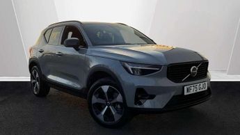 Volvo XC40 2.0 B3P Plus Dark 5dr Auto