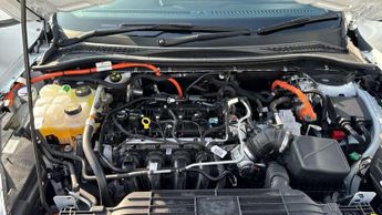 Ford Kuga 2.5 FHEV ST-Line X Edition 5dr CVT