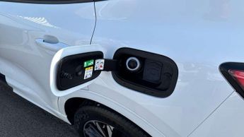 Ford Kuga 2.5 FHEV ST-Line X Edition 5dr CVT