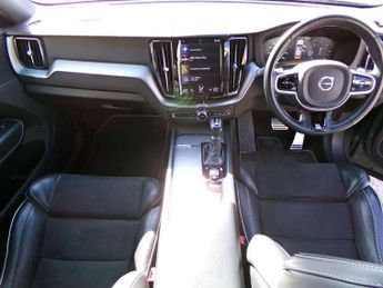 Volvo XC60 2.0 D4 R DESIGN 5dr AWD Geartronic