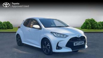 Toyota Yaris 1.5 Hybrid Design 5dr CVT