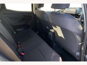 Toyota Yaris 1.5 Hybrid Design 5dr CVT
