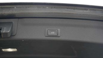 Audi A6 Avant 40 TDI Quattro S Line 5dr S Tronic [Tech Pack]