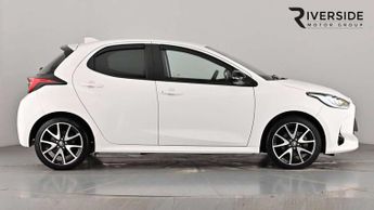 Toyota Yaris 1.5 Hybrid Dynamic 5dr CVT