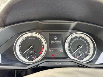 Skoda Superb Estate 2.0 TDI CR Laurin + Klement 5dr DSG [7 Speed]