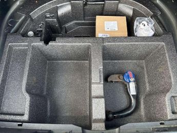 Skoda Superb Estate 2.0 TDI CR Laurin + Klement 5dr DSG [7 Speed]