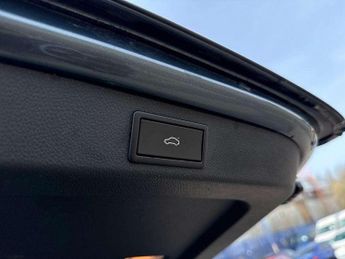 Skoda Superb Estate 2.0 TDI CR Laurin + Klement 5dr DSG [7 Speed]