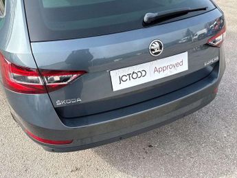 Skoda Superb Estate 2.0 TDI CR Laurin + Klement 5dr DSG [7 Speed]
