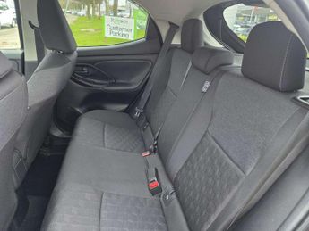Toyota Yaris 1.5 Hybrid Design 5dr CVT