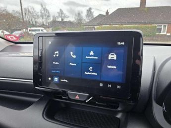 Toyota Yaris 1.5 Hybrid Design 5dr CVT