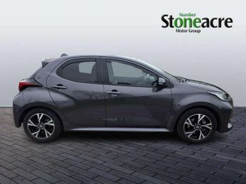 Toyota Yaris 1.5 Hybrid Design 5dr CVT