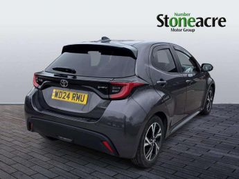 Toyota Yaris 1.5 Hybrid Design 5dr CVT
