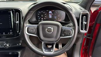 Volvo XC40 2.0 B4P R DESIGN Pro 5dr Auto