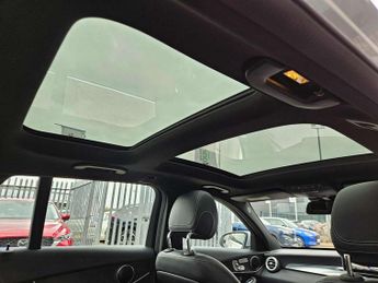 Mercedes-Benz C-Class Estate C200 4Matic AMG Line Premium 5dr Auto