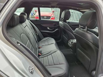 Mercedes-Benz C-Class Estate C200 4Matic AMG Line Premium 5dr Auto