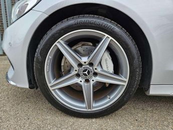 Mercedes-Benz C-Class Estate C200 4Matic AMG Line Premium 5dr Auto