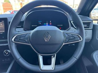 Renault Clio 1.6 E-TECH full hybrid 145 Techno 5dr Auto