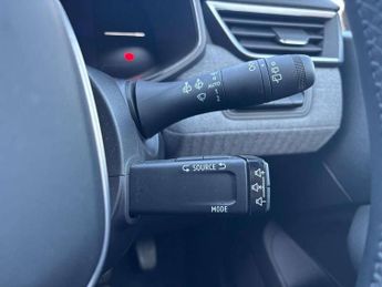 Renault Clio 1.6 E-TECH full hybrid 145 Techno 5dr Auto