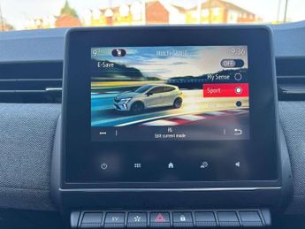 Renault Clio 1.6 E-TECH full hybrid 145 Techno 5dr Auto