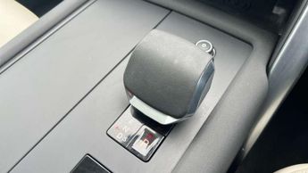 Land Rover Discovery 3.0 D350 Dynamic HSE 5dr Auto