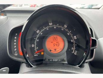 Toyota Aygo 1.0 VVT-i X-Play 5dr x-shift