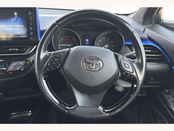 Toyota C-HR 1.8 Hybrid Dynamic 5dr CVT