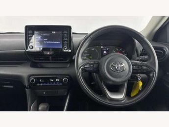 Toyota Yaris 1.5 Hybrid Icon 5dr CVT